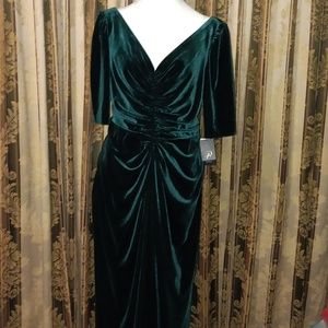 Covered velvet evening gown (NEW)